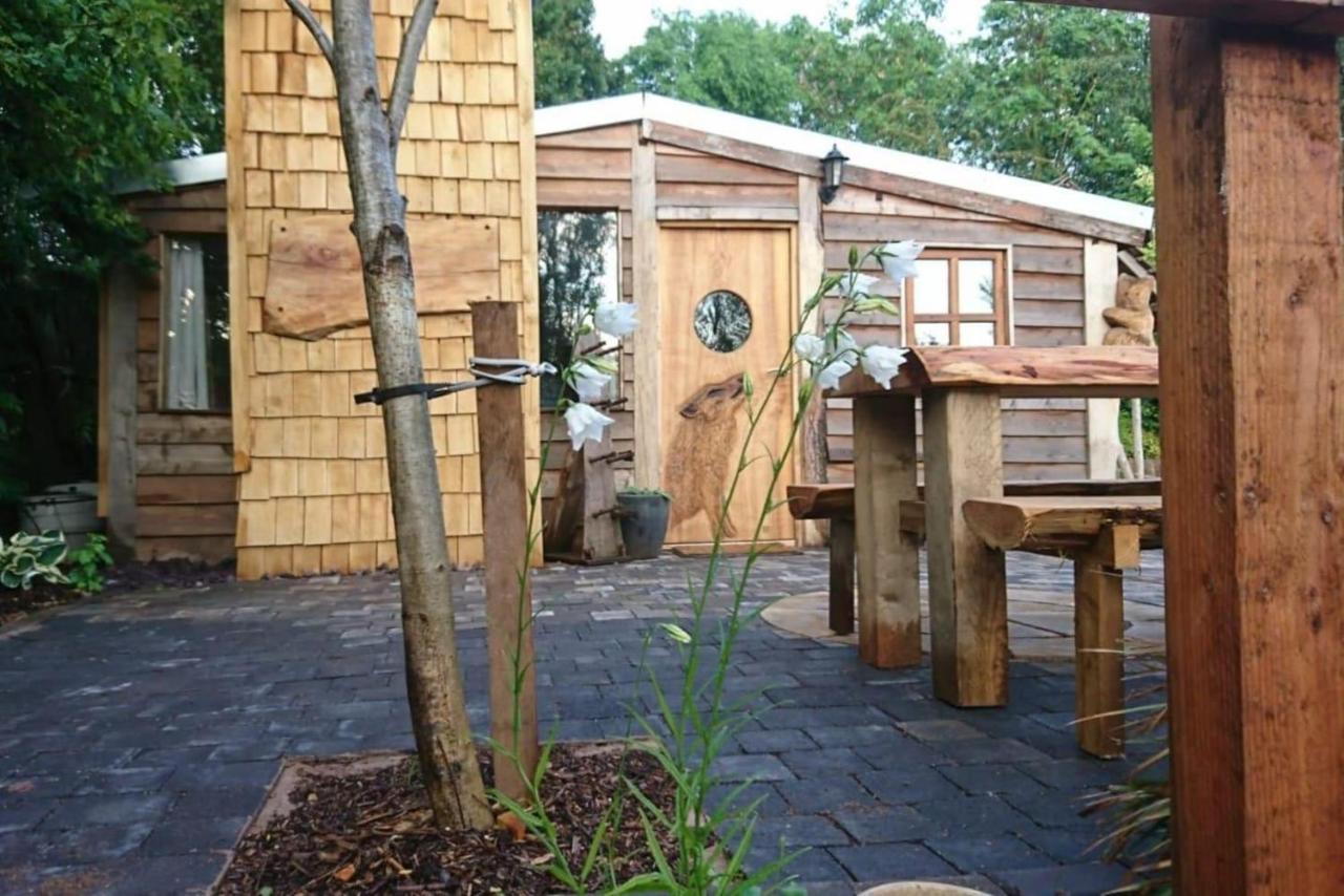 Charming 2-Bed Cabin In Саттон-Колдфилд Экстерьер фото